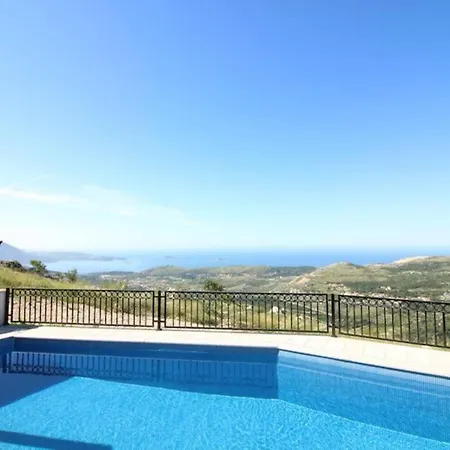 Sellista With Pool And Spectacular Seaveiw *