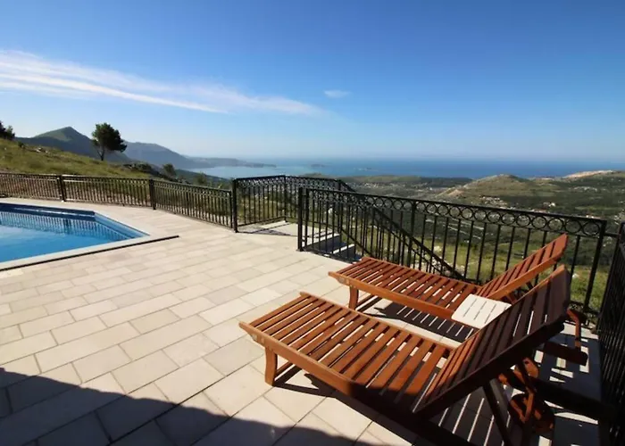 Sellista With Pool And Spectacular Seaveiw 빌라 Ivanica